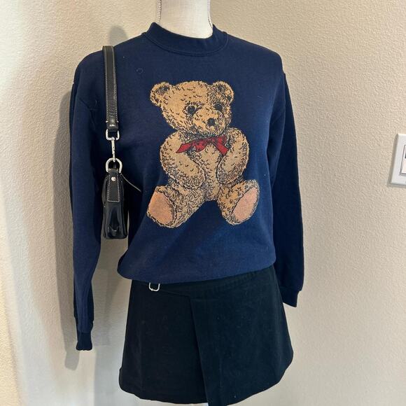 Vintage Sweaters - Vintage bear sweater. Size small